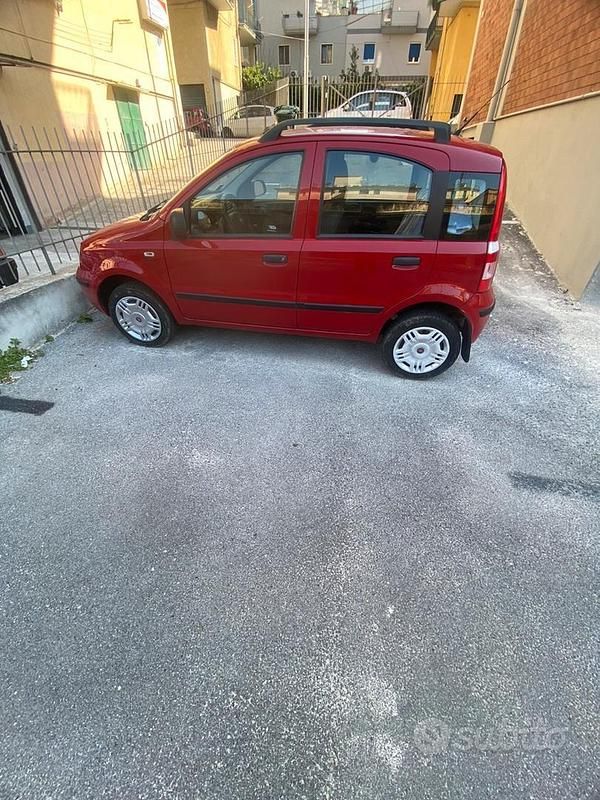 Usata Fiat Panda 77 CV (56 kW) 2008 Rosso Utilitaria