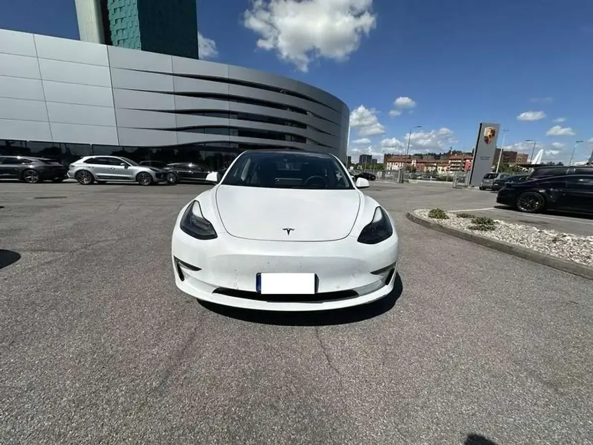 Usata Tesla Model 3 152 kW (208 CV) 2021 Bianco Berlina