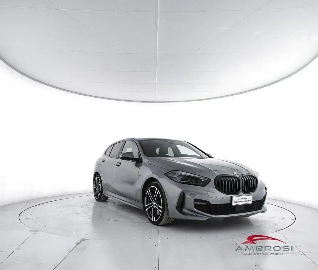 Usata BMW 120 M Sport 190 CV (139 kW) 2024 Grigio Utilitaria