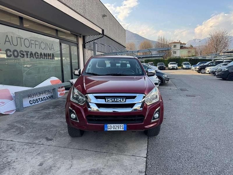 Usata Isuzu D-Max 163 CV (119 kW) 2020 Rosso SUV