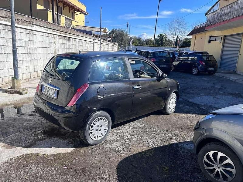 Usata Lancia Ypsilon 95 CV (69 kW) 2005 Utilitaria