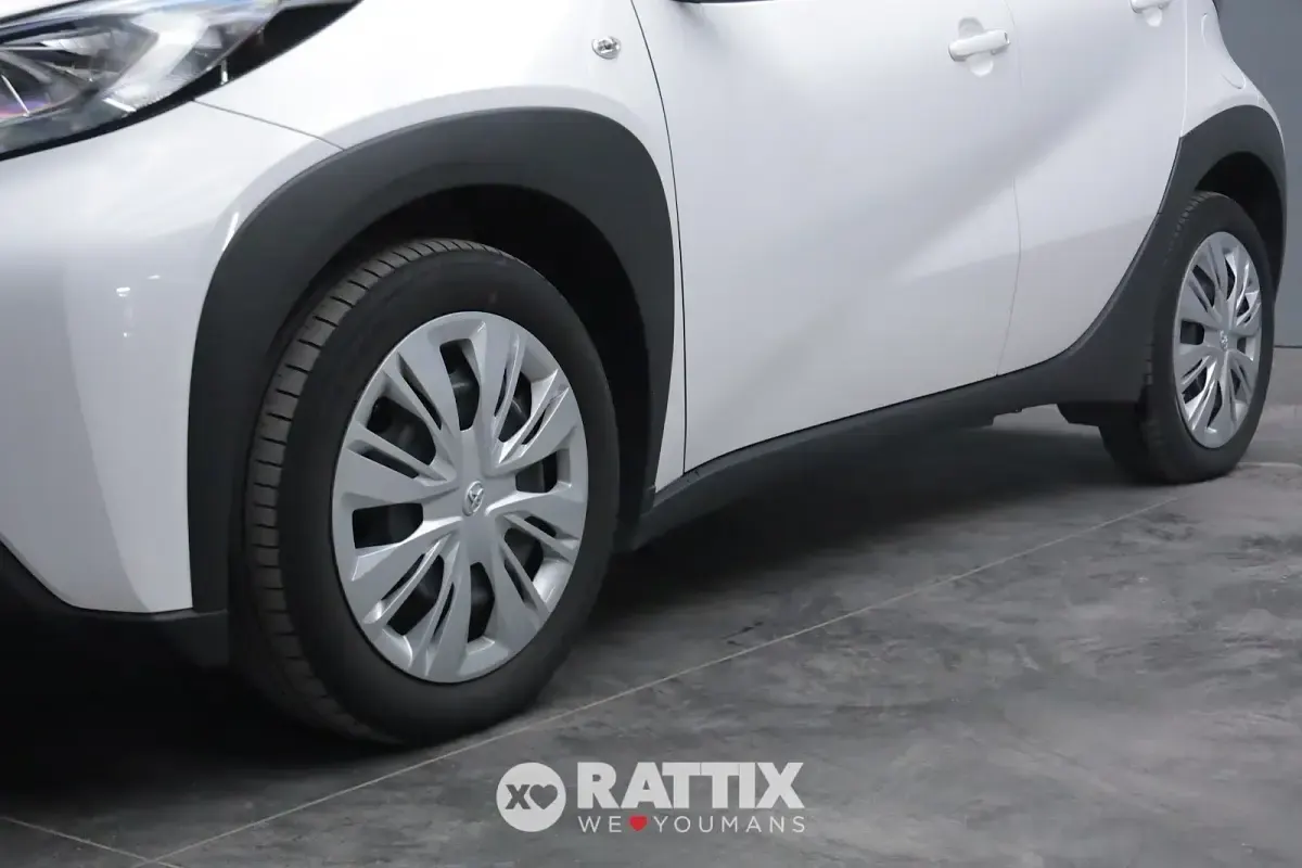 Usata Toyota Aygo X Active 72 CV (52 kW) 2024 Bianco SUV