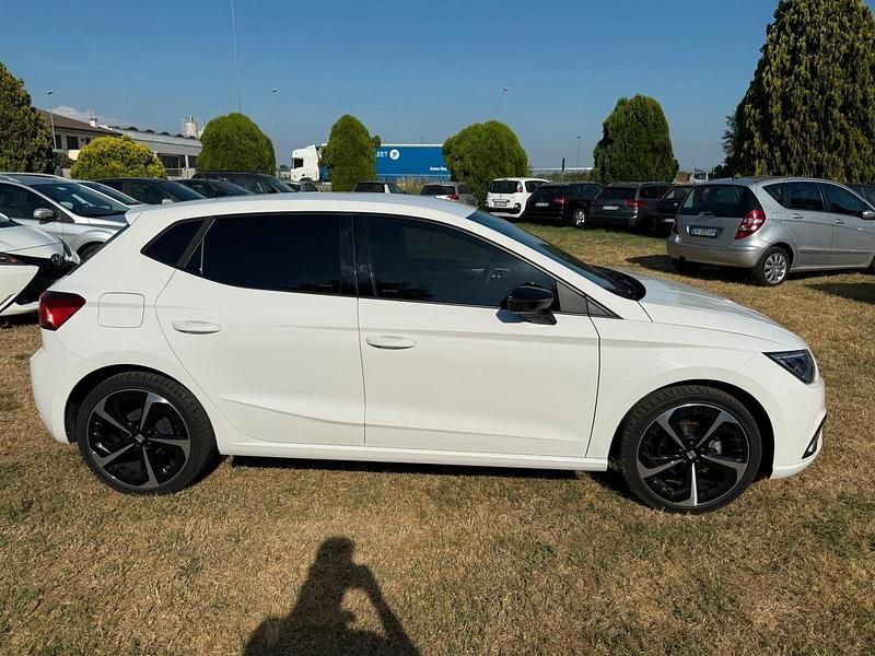 Second-hand Seat Ibiza FR 90 CP (66 kW) 2023 Alb Berlinǎ