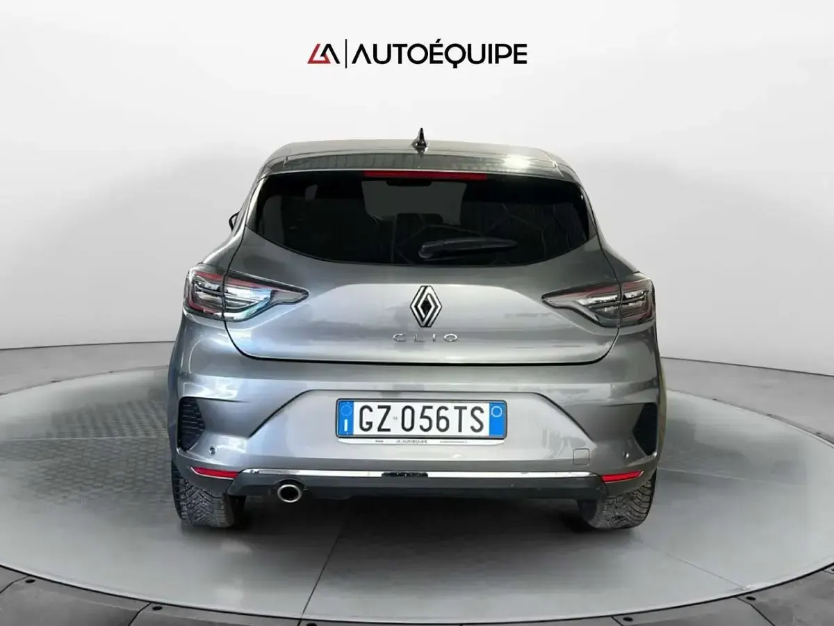 Usata Renault Clio V Techno 91 CV (66 kW) 2025 Grigio Berlina