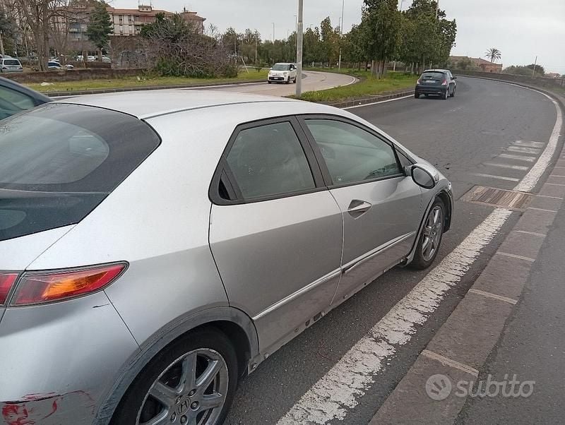 Usata Honda Civic 2007 Grigio Berlina