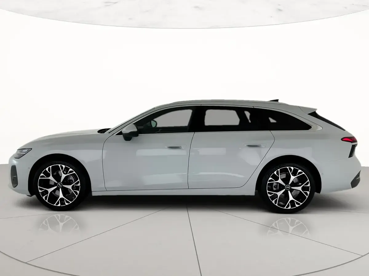 Nuova Audi A6 Advanced Plus 204 CV (150 kW) 2026 Bianco ghiacciaio metallizzato Station wagon