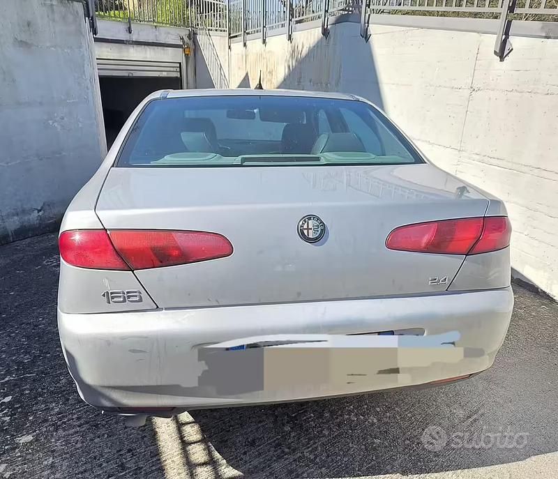 Usata Alfa Romeo 166 140 CV (102 kW) 2001 Grigio Berlina