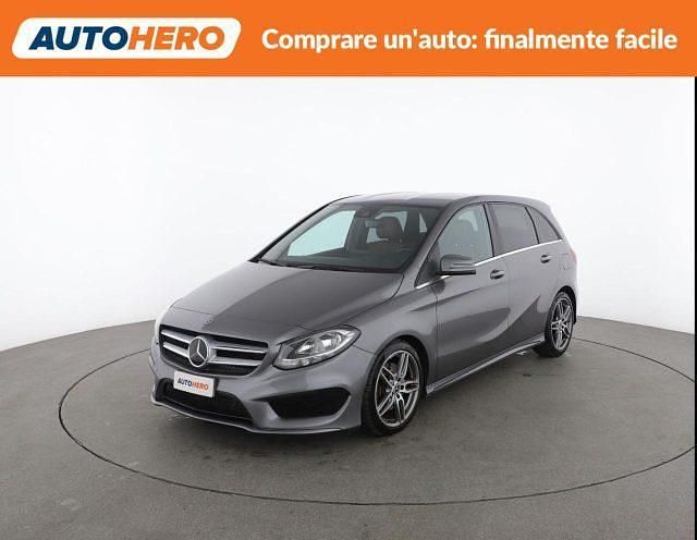 Usado Mercedes B220 Premium 170 CV (125 kW) 2018 Gris Monovolumen