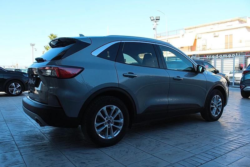Usata Ford Kuga Business Edition 120 CV (88 kW) 2021 Argento SUV