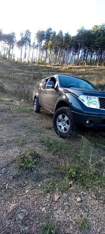 Usata 2004 Nissan Navara Pick-up | 10.800 € (Cara) - Immagine 1/4