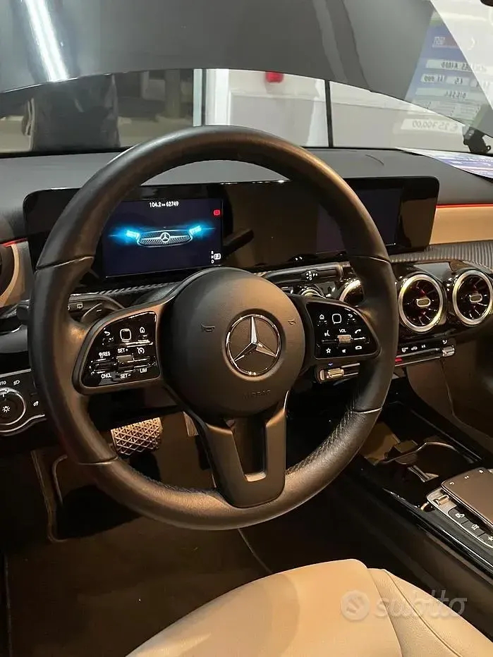 Occasion Mercedes A180 2018 Noir Berline