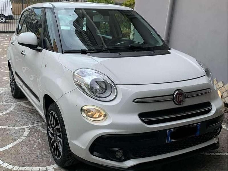 Begagnad Fiat 500L Lounge 120 HK (88 kW) 2019 Other Minibuss