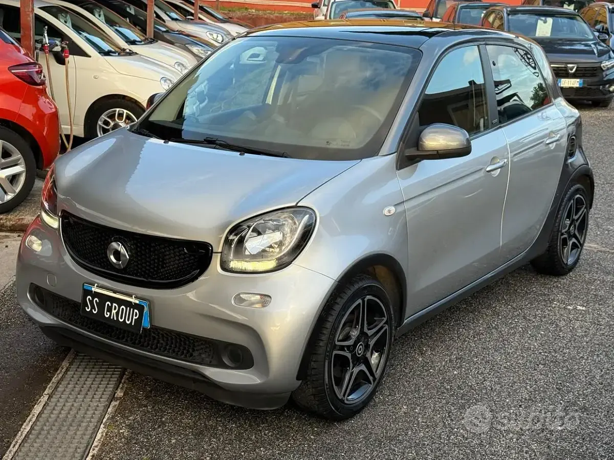 Usata Smart ForFour Prime 71 CV (52 kW) 2017 Grigio Utilitaria