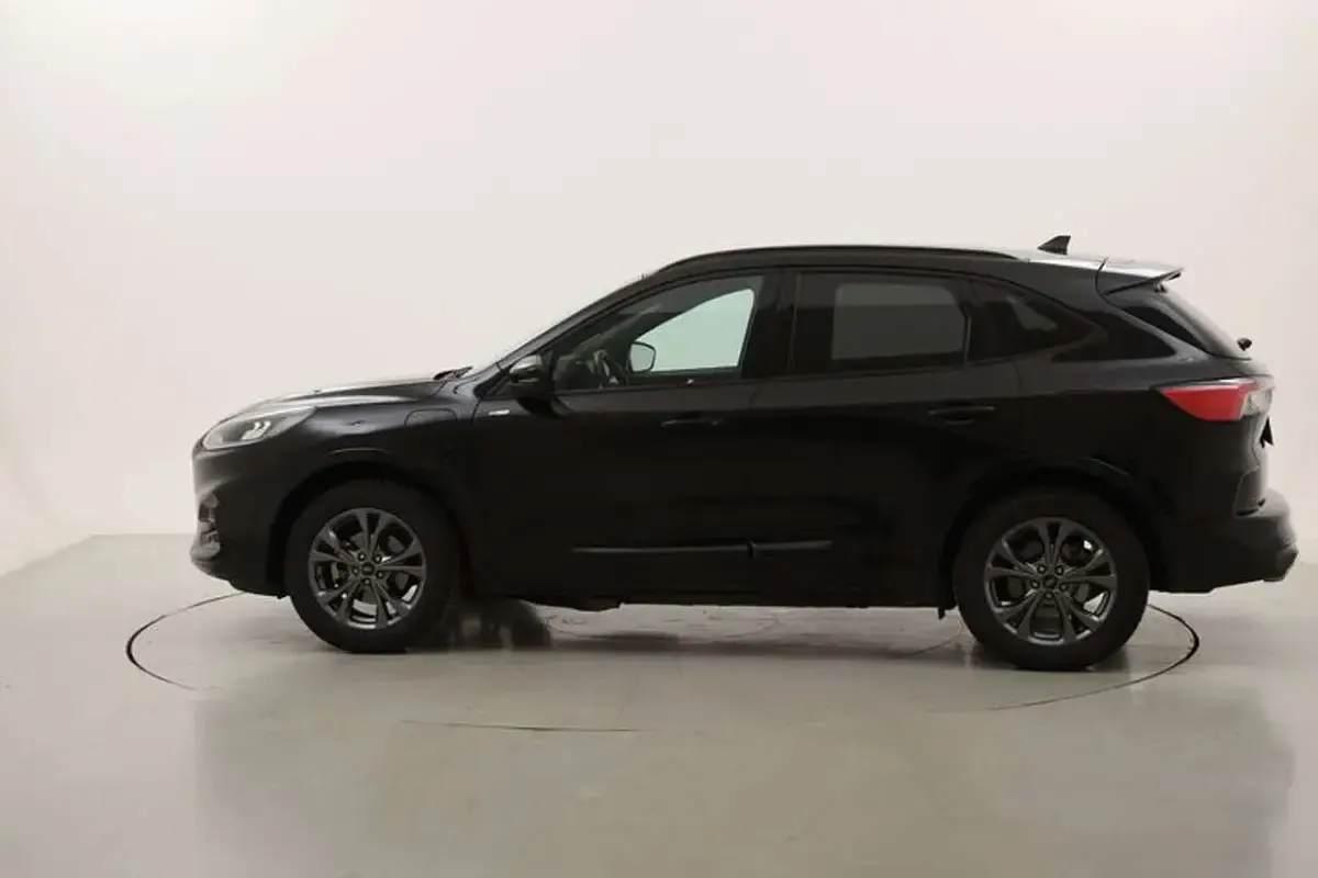 Usata Ford Kuga ST-Line 224 CV (164 kW) 2023 Nero SUV