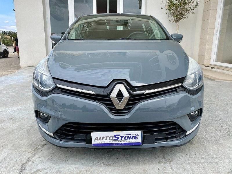 Usata Renault Clio IV Business 90 CV (66 kW) 2019 Grigio Berlina