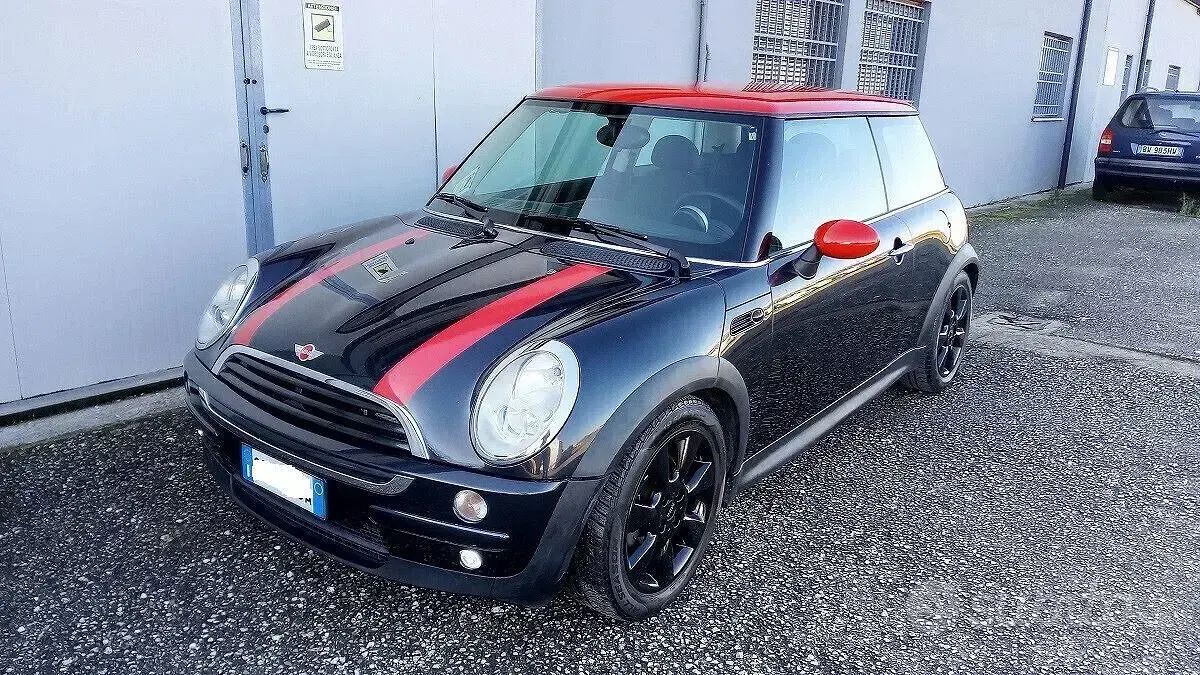 Usata Mini Cooper Coupé 75 CV (55 kW) 2005 Nero Coupé