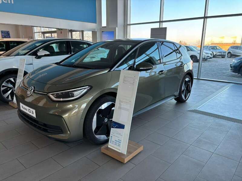 Verde Usata 2023 VW ID.3 Pro Performance Due volumi | 32.850 € - Immagine 1/4