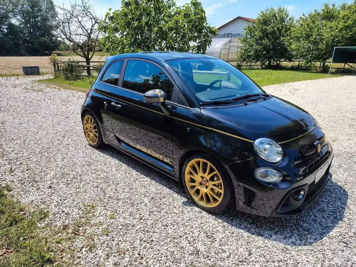 Usata Abarth 595 165 CV (121 kW) 2021 Nero Utilitaria