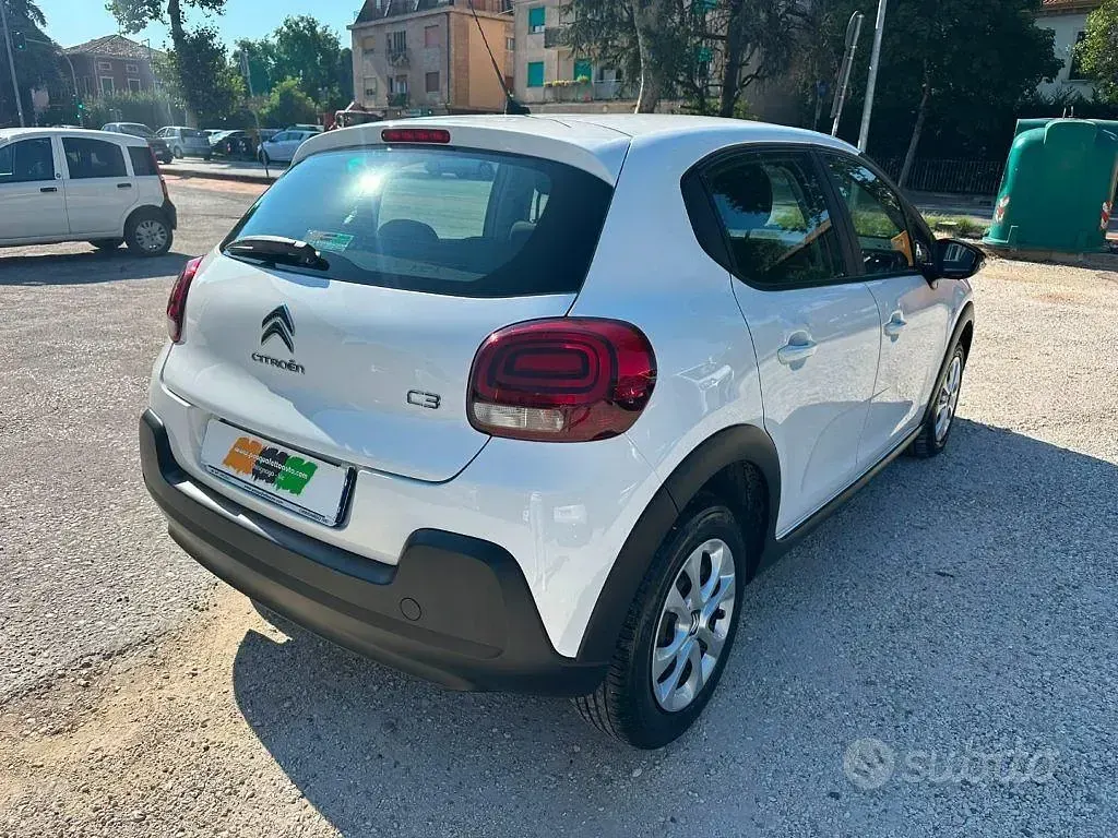 Usata Citroën C3 Feel 102 CV (75 kW) 2021 Bianco Utilitaria