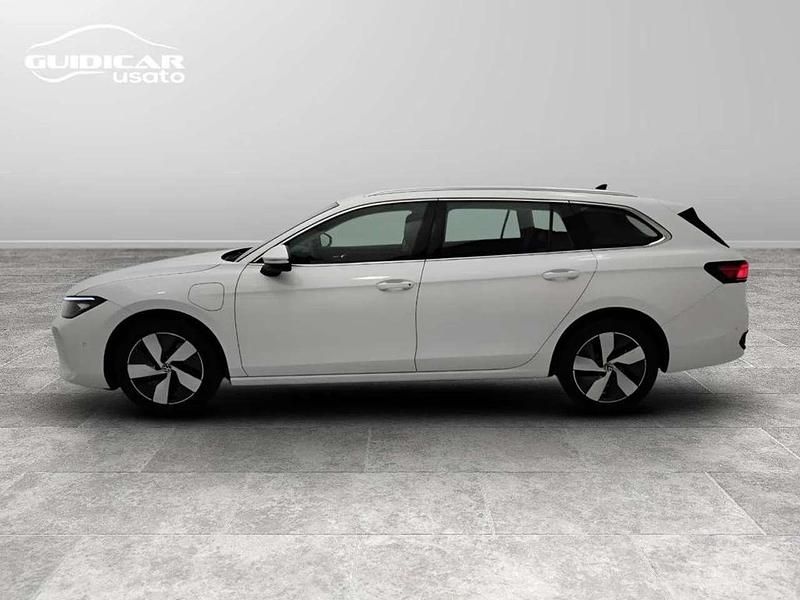 Nuova VW Passat Business 204 CV (150 kW) 2025 Bianco Station wagon
