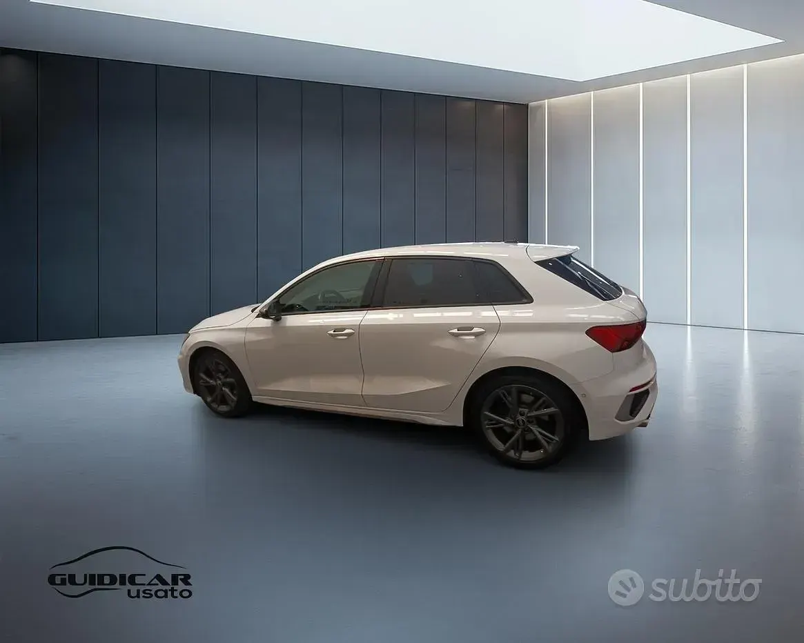 Usata Audi A3 Design 310 CV (228 kW) 2024 Bianco Berlina