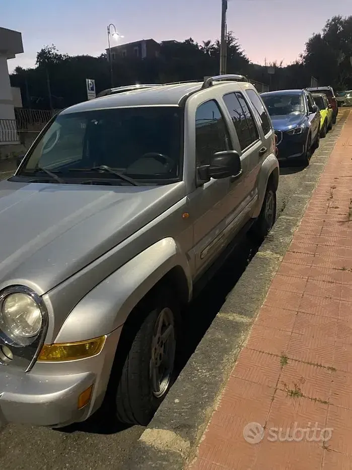 Używany Jeep Cherokee Limited 163 KM (119 kW) 2006 SUV
