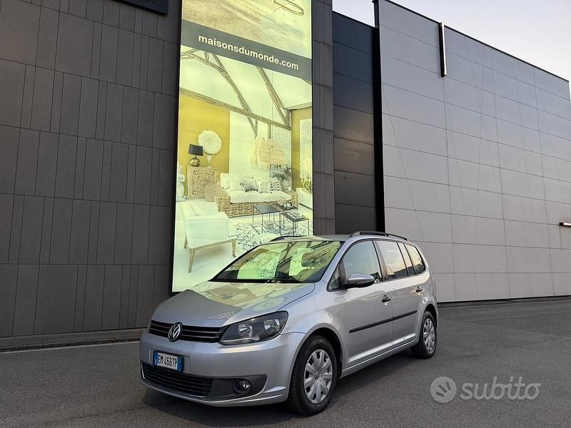 Usata VW Touran Comfortline 104 CV (76 kW) 2012 Grigio Monovolume