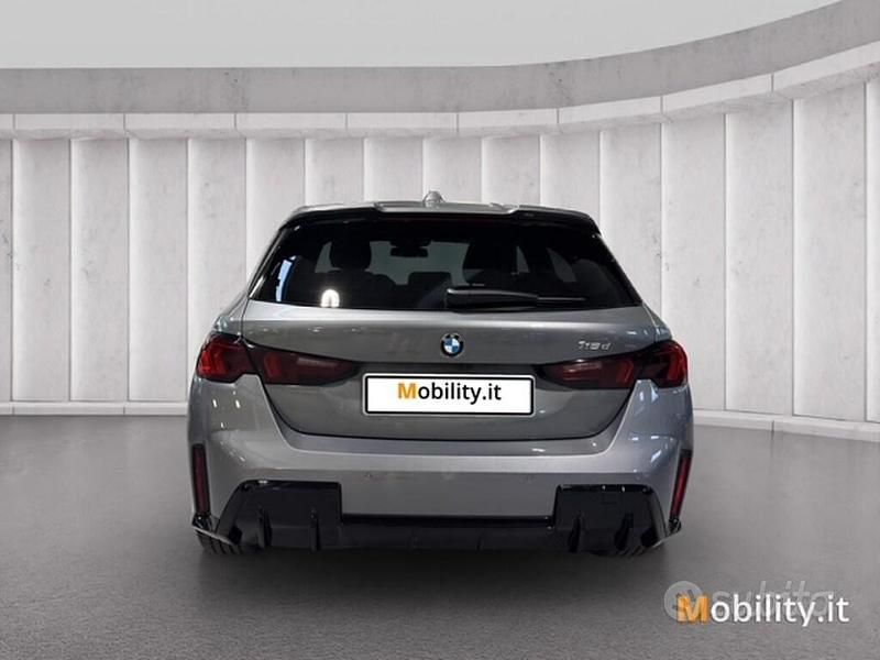 Usata BMW 118 Comfort Edition 150 CV (110 kW) 2024 Grigio Utilitaria