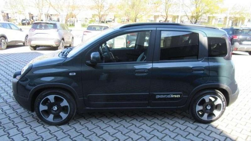 Usata Fiat Panda Cross Cross 69 CV (50 kW) 2025 Verde Utilitaria
