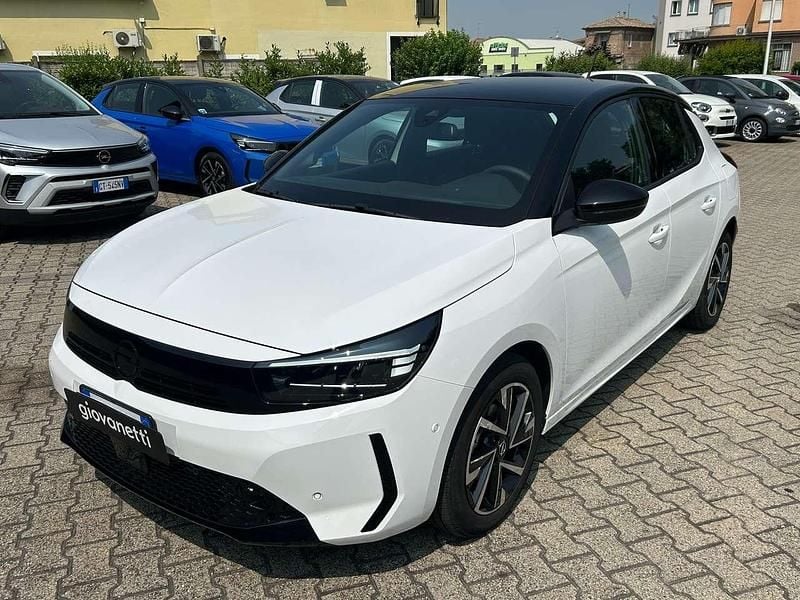 Usata Opel Corsa 75 CV (55 kW) 2024 Bianco Berlina