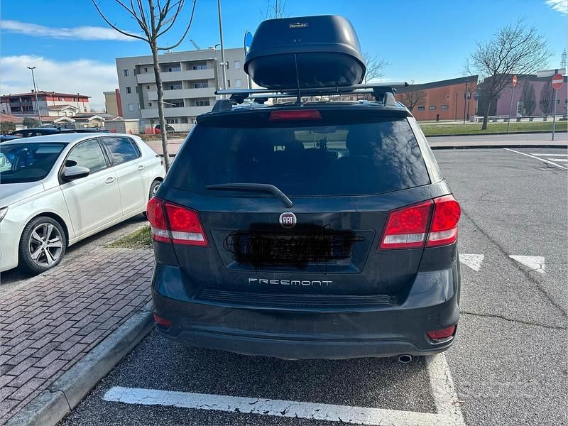 Usata Fiat Freemont 140 CV (102 kW) 2016 Nero SUV