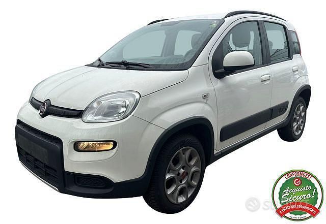 Usata Fiat Panda 4x4 S 85 CV (62 kW) 2013 Bianco Utilitaria