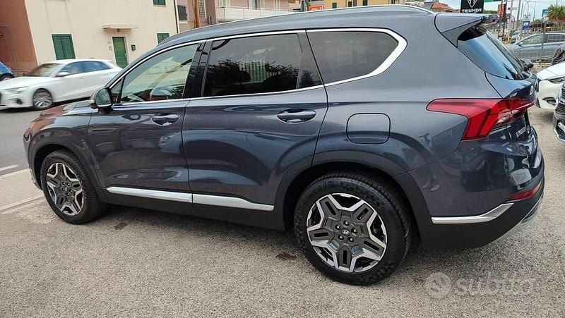 Usata Hyundai Santa Fe 237 CV (174 kW) 2021 Grigio metallizzato SUV