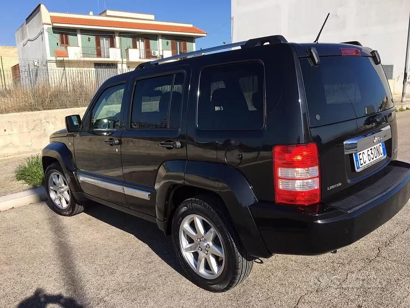Usata Jeep Cherokee 2010 SUV