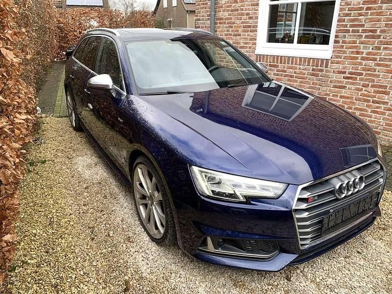 Usata Audi S4 354 CV (260 kW) 2018 Blu/azzurro Station wagon