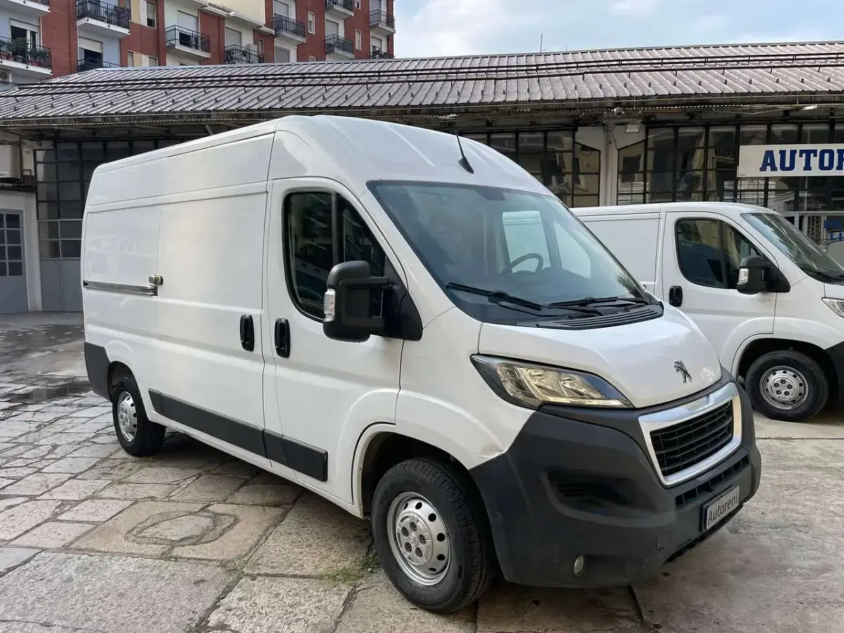 Usata Peugeot Boxer 140 CV (102 kW) 2021 Bianco Furgone