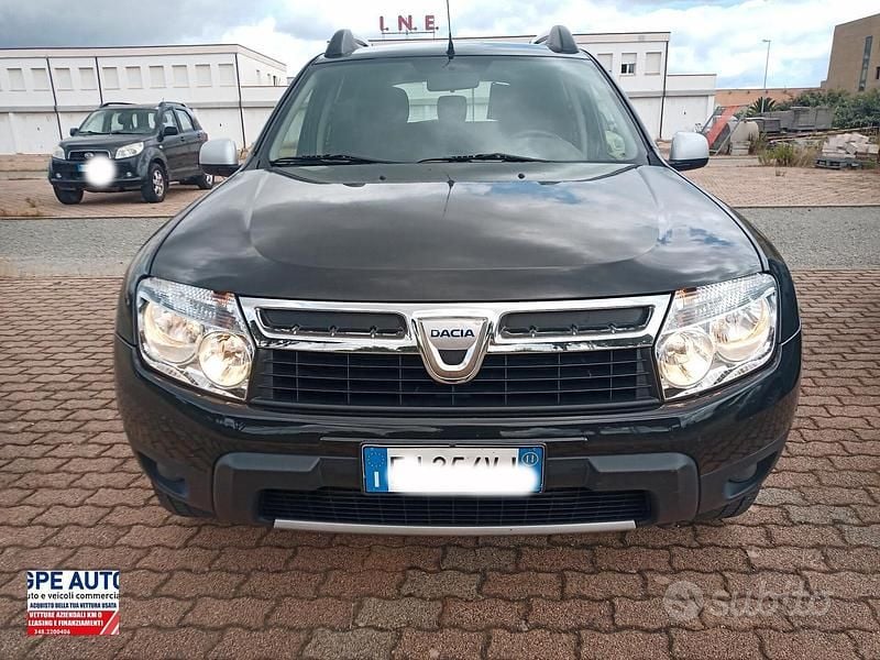 Nero Usata 2011 Dacia Duster Ambiance SUV | 5900 € (Buon prezzo) - Immagine 1/4
