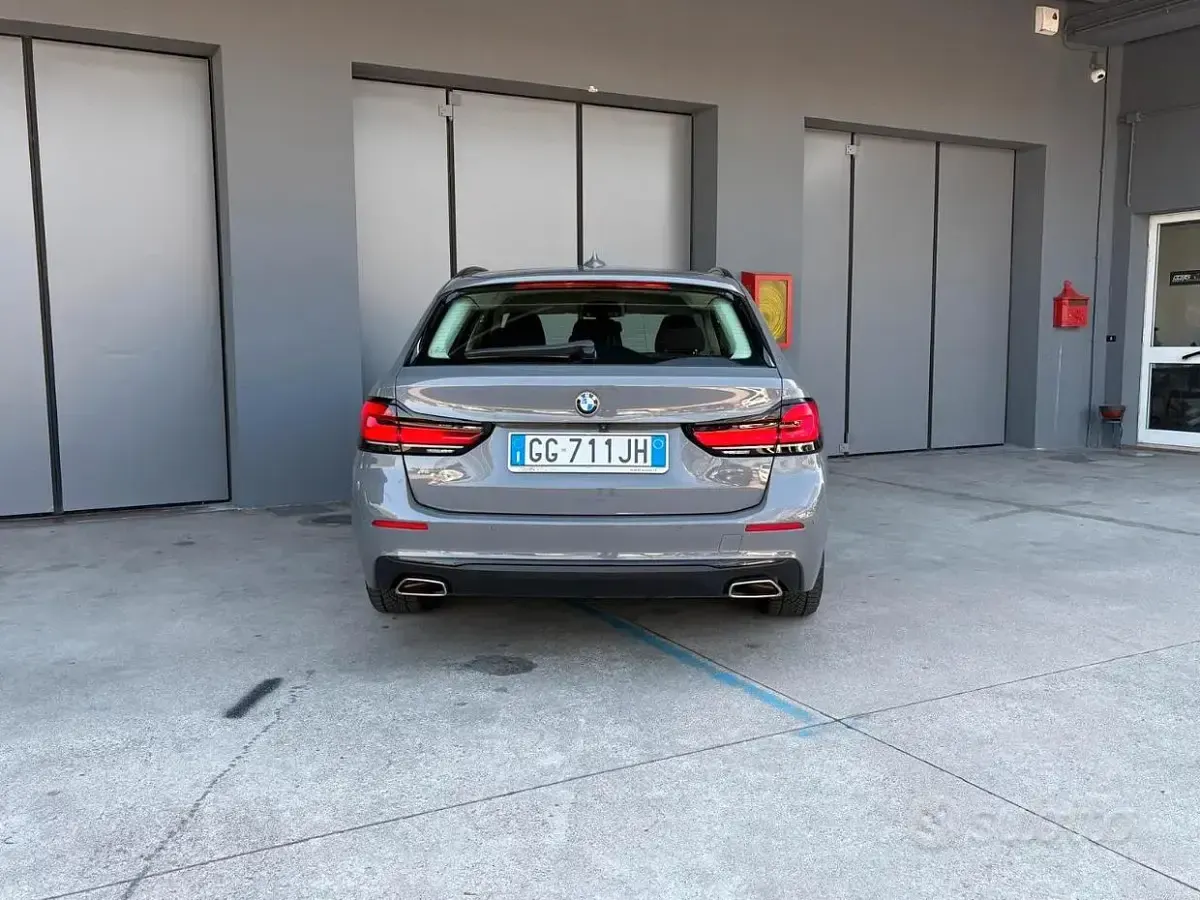 Usata BMW 520 190 CV (139 kW) 2021 Grigio Berlina