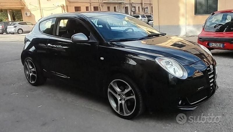 Nero Usata 2012 Alfa Romeo MiTo Super Due volumi | 4700 € (Buon prezzo) - Immagine 1/4