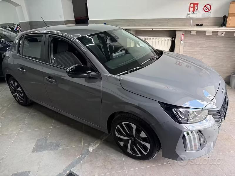Gebraucht Peugeot 208 Active 75 PS (55 kW) 2024 Grau Kleinwagen