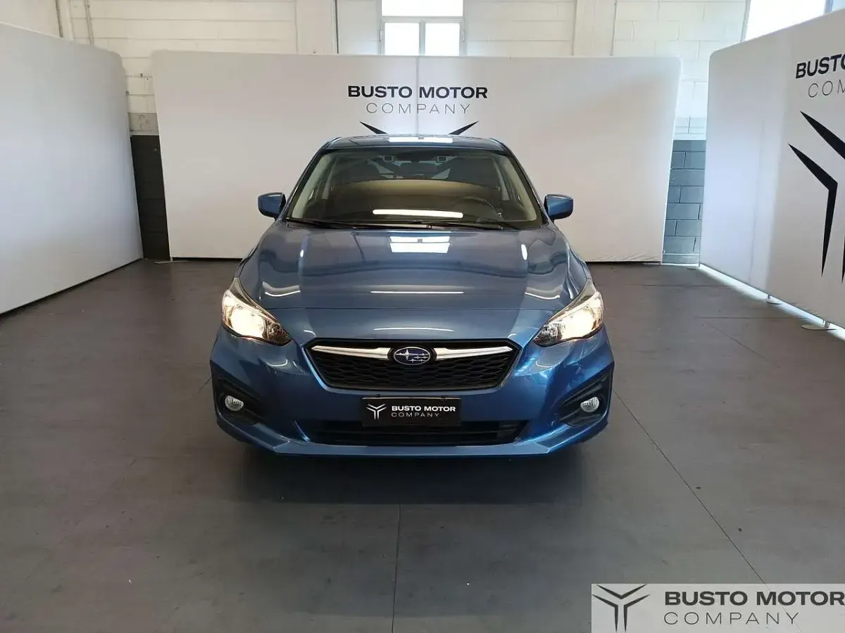 Usata Subaru Impreza Style 114 CV (83 kW) 2018 Blu/azzurro Berlina