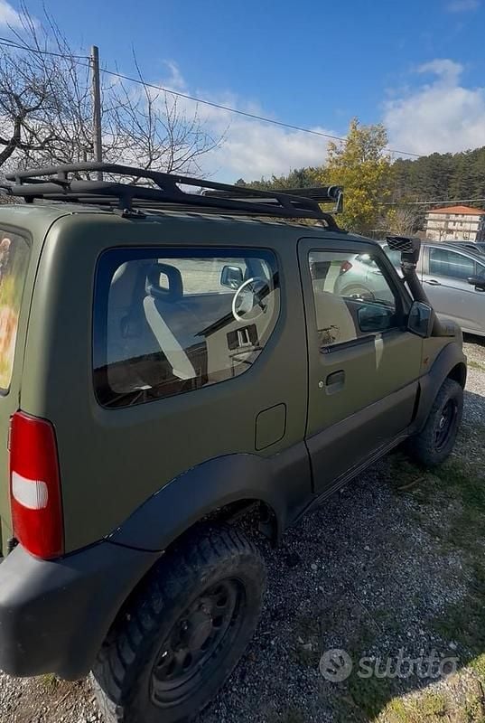 Usata Suzuki Jimny 80 CV (58 kW) 2000 Verde SUV