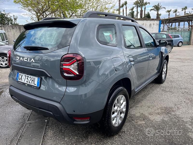 Usata Dacia Duster 100 CV (73 kW) 2023 Grigio SUV