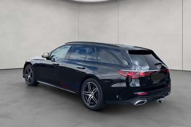 Usata Mercedes E300 AMG Line Premium 306 CV (225 kW) 2024 Nero Berlina