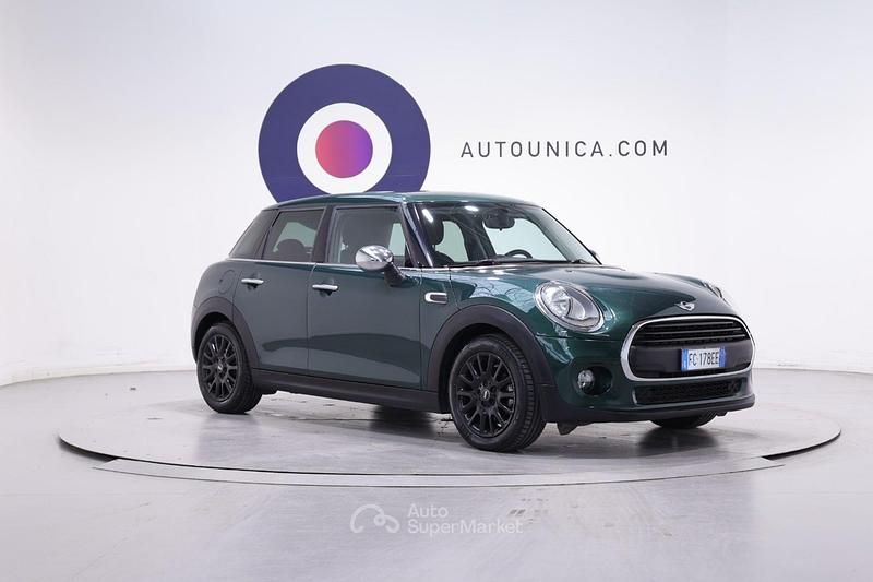 Usata Mini ONE 75 CV (55 kW) 2015 Verde Utilitaria