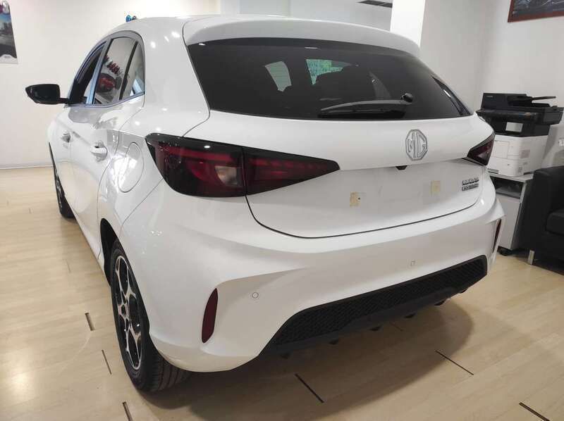 Usata MG MG3 Luxury 102 CV (75 kW) 2024 Giallo alba Utilitaria