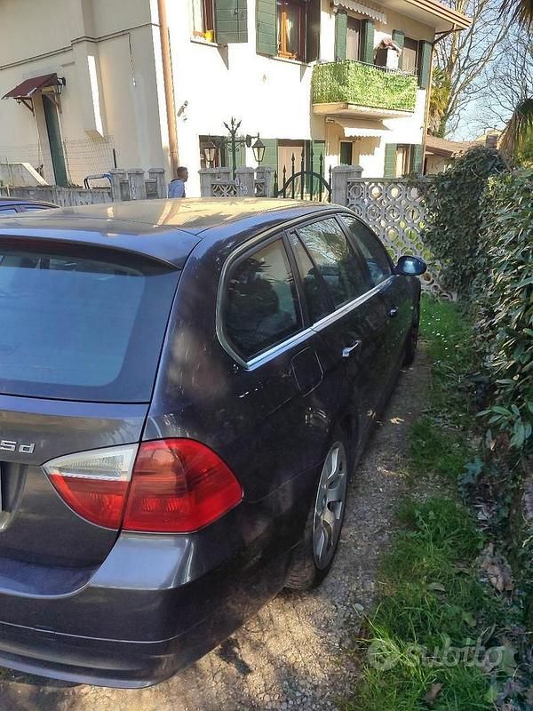 Usata BMW 325 Efficient Dynamics 2008 Grigio Station wagon