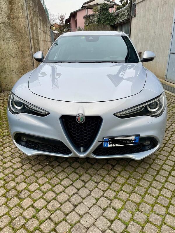 Usato 2020 Alfa Romeo Stelvio 2.1 Diesel 190 CV (28.500 €)