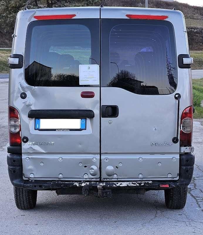 Usata Renault Master 120 CV (88 kW) 2008 Grigio Furgone