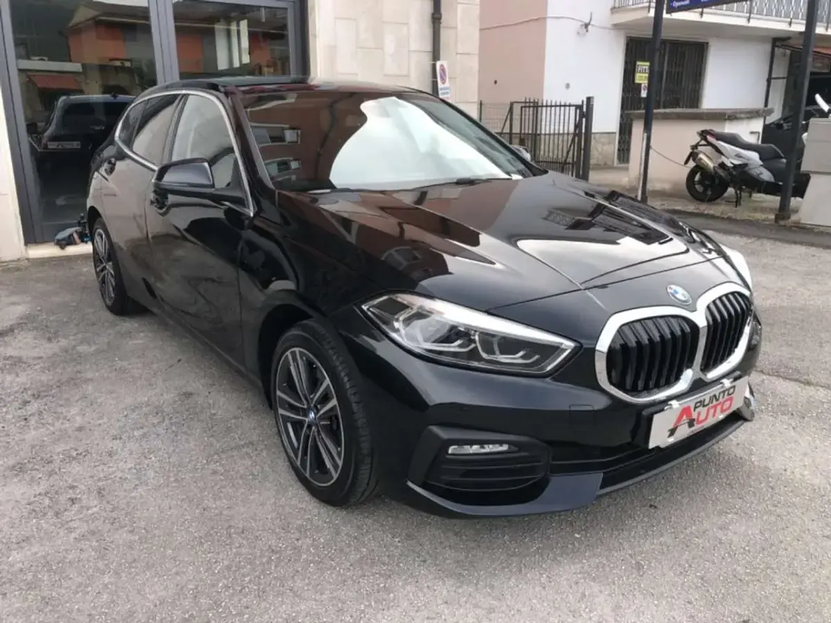 Usata BMW 118 Sport Line 136 CV (100 kW) 2023 Nero Berlina